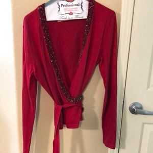 Read sweater with velvet trim